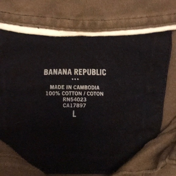 Banana Republic Polo with frocket - Picture 2 of 3